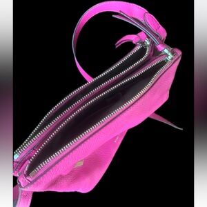 Vince Camuto EUC Gally Crossbody Bag Leather Hot Magenta Barbiecore Pink